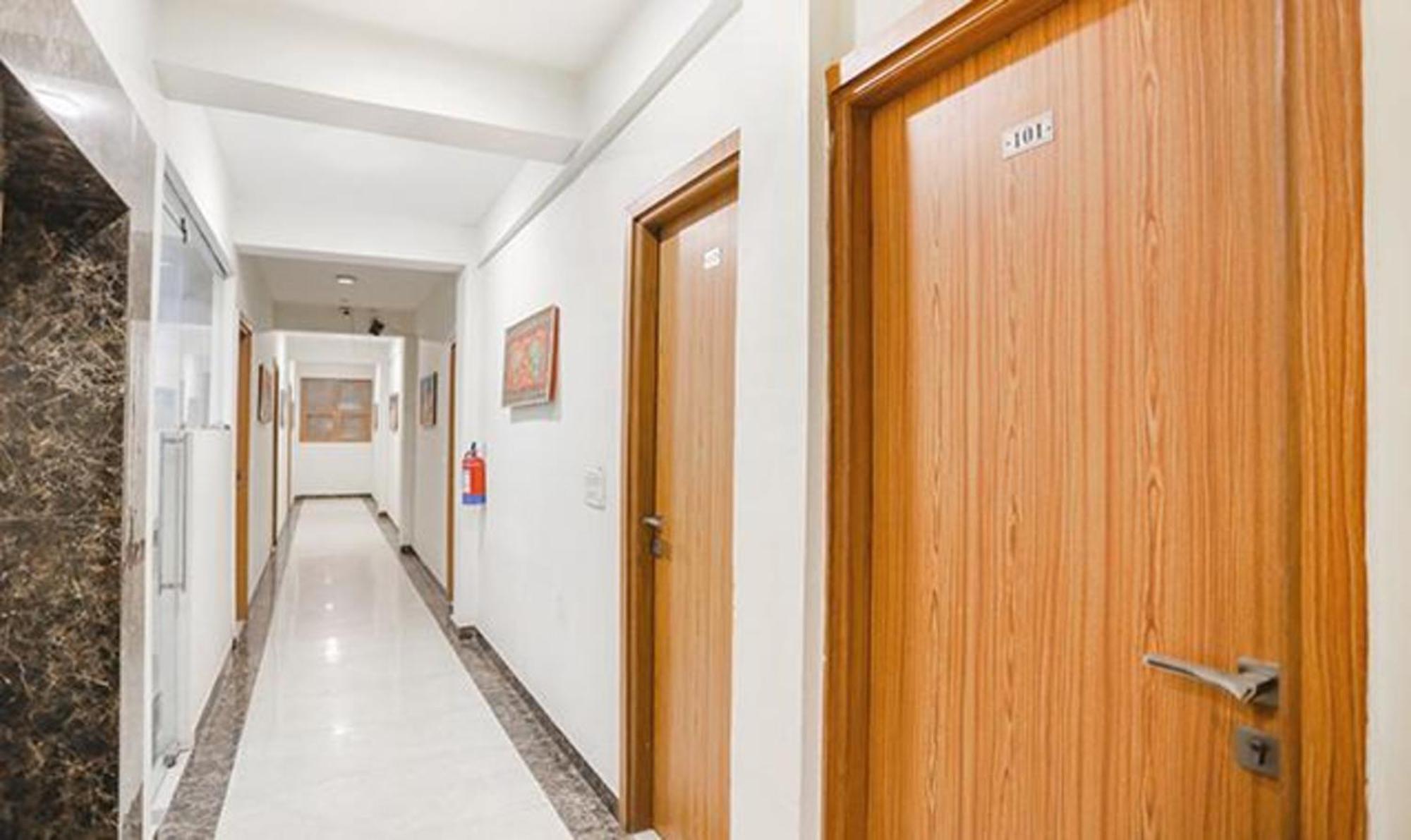 Fabhotel Royal Stay I Greater Noida Exterior photo